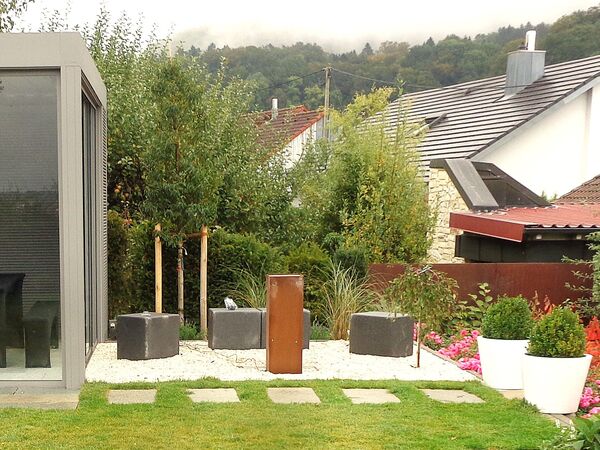 Metall und Holz Referenzbild